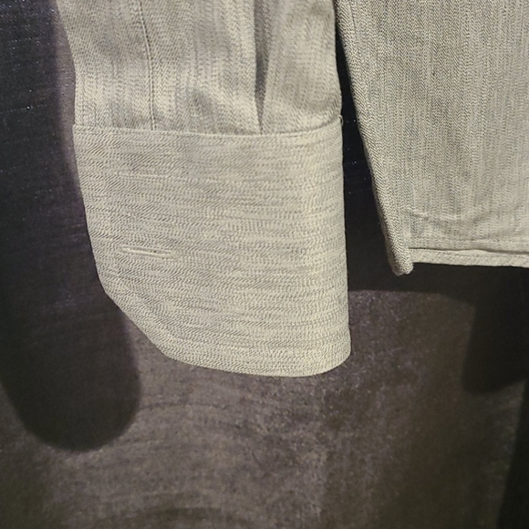Hugo Boss Tailored- Light Grey Button Down - Picture 3 of 3